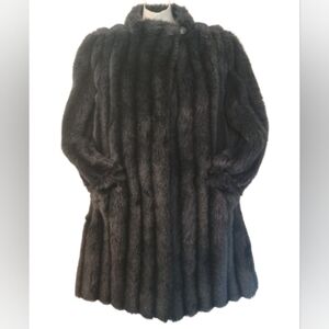 Vintage Central Park Zoo Faux Fur Coat With Front Pockets Size: S